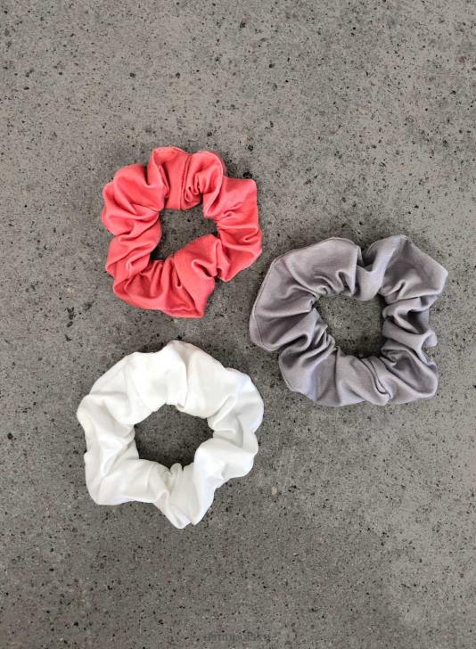 Akcesoria JF4L819 kobiety AIM'N 3-pak scrunchie c/b/w