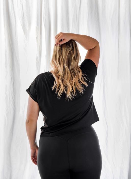 odzież JF4L444 kobiety AIM'N czarny top z wywiniętymi rękawami