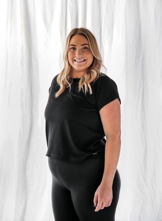 odzież JF4L444 kobiety AIM'N czarny top z wywiniętymi rękawami