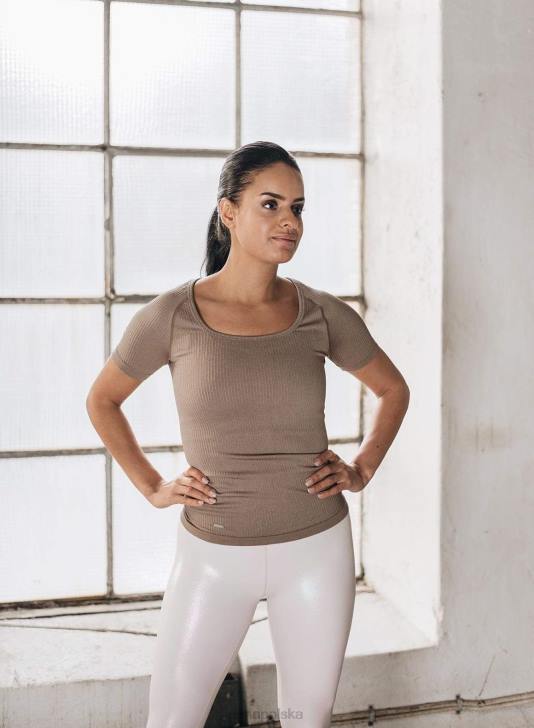 odzież JF4L449 kobiety AIM'N Bezszwowa koszulka w kolorze espresso, prążkowana