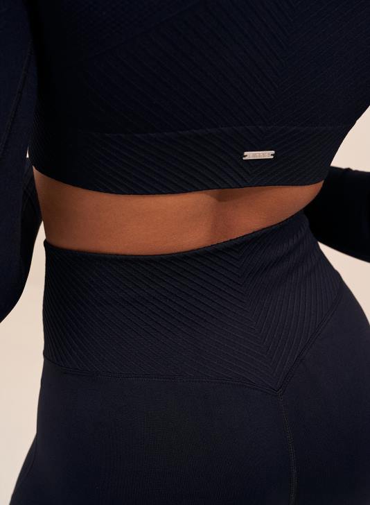 odzież JF4L523 kobiety AIM'N Czarne, bezszwowe spodenki midi w ruchu