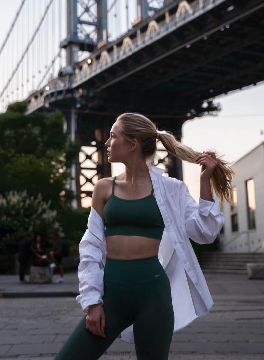 odzież JF4L256 kobiety AIM'N Luksusowy biustonosz bez szwu z paskiem w kolorze sosnowej zieleni